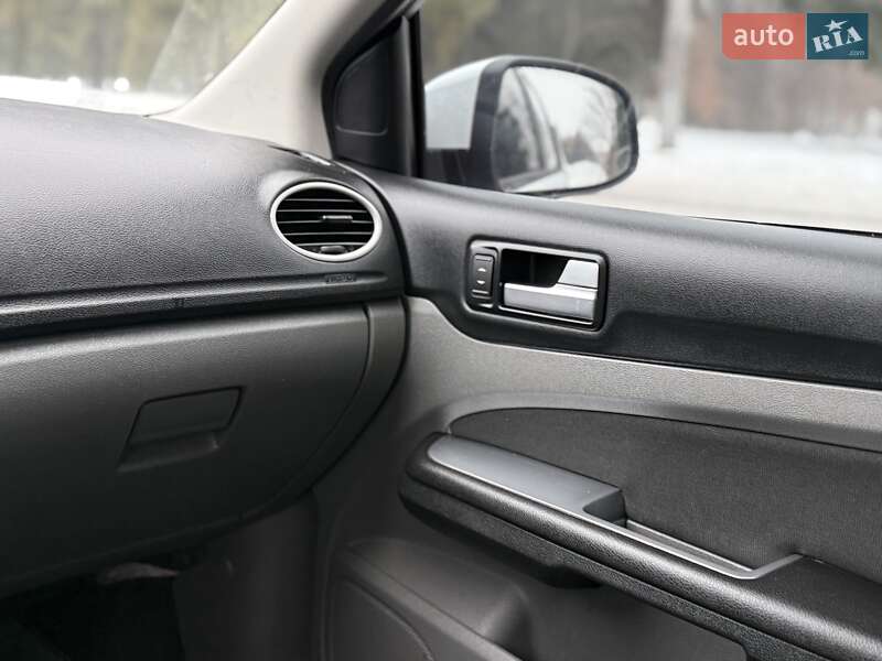 Универсал Ford Focus 2010 в Ровно