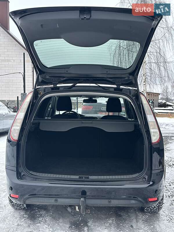 Универсал Ford Focus 2011 в Любешове