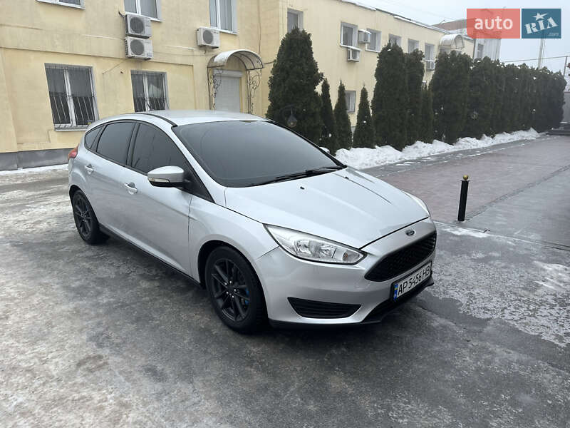Хетчбек Ford Focus 2015 в Полтаві фото Хетчбек Ford Focus 2015 в Полтаві