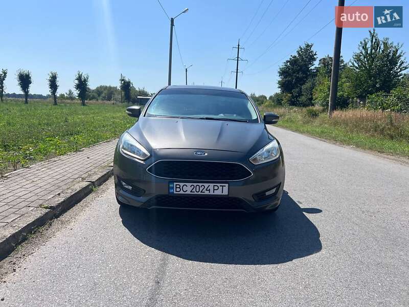 Седан Ford Focus 2015 в Стрые