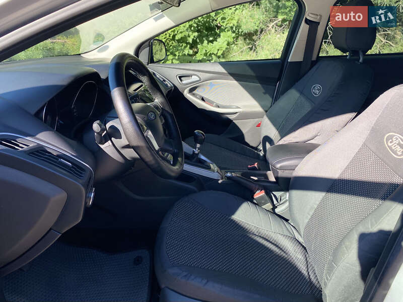 Универсал Ford Focus 2013 в Киеве фото 18 Универсал Ford Focus 2013 в Киеве