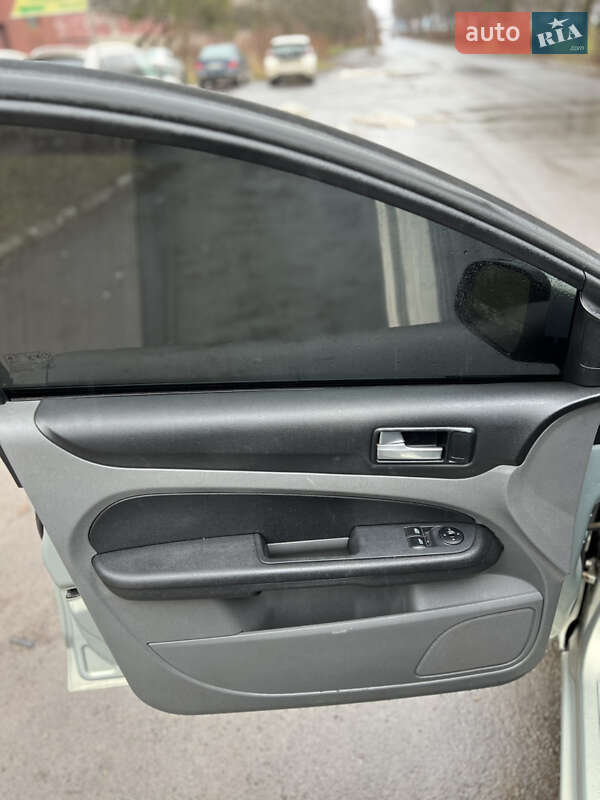 Універсал Ford Focus 2008 в Мукачевому фото 11 Універсал Ford Focus 2008 в Мукачевому