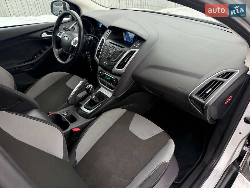 Хэтчбек Ford Focus 2011 в Луцке