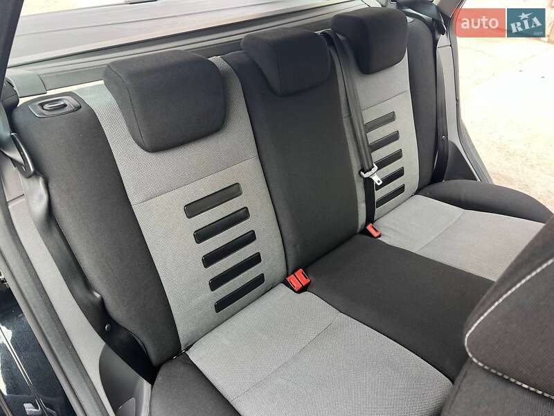 Універсал Ford Focus 2010 в Дніпрі фото 18 Універсал Ford Focus 2010 в Дніпрі