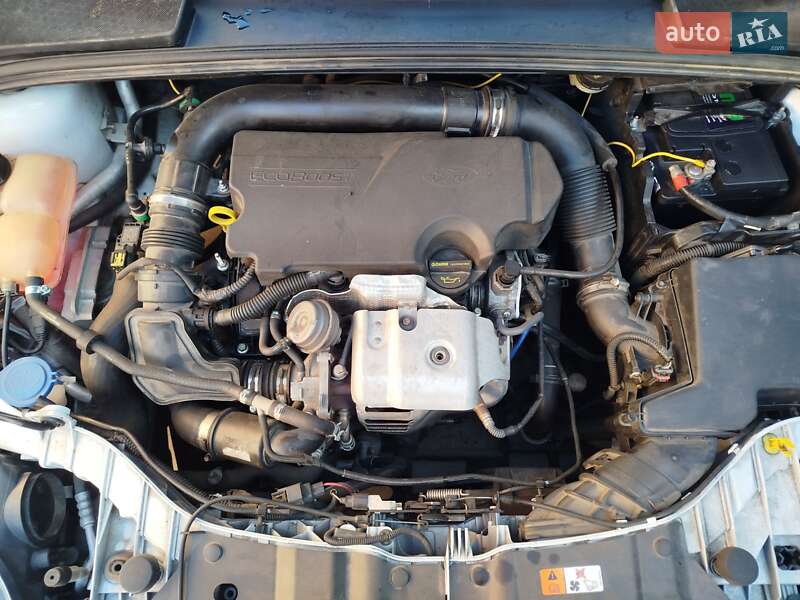 Седан Ford Focus 2013 в Синельниковому