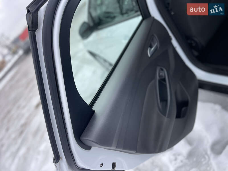 Универсал Ford Focus 2013 в Долине