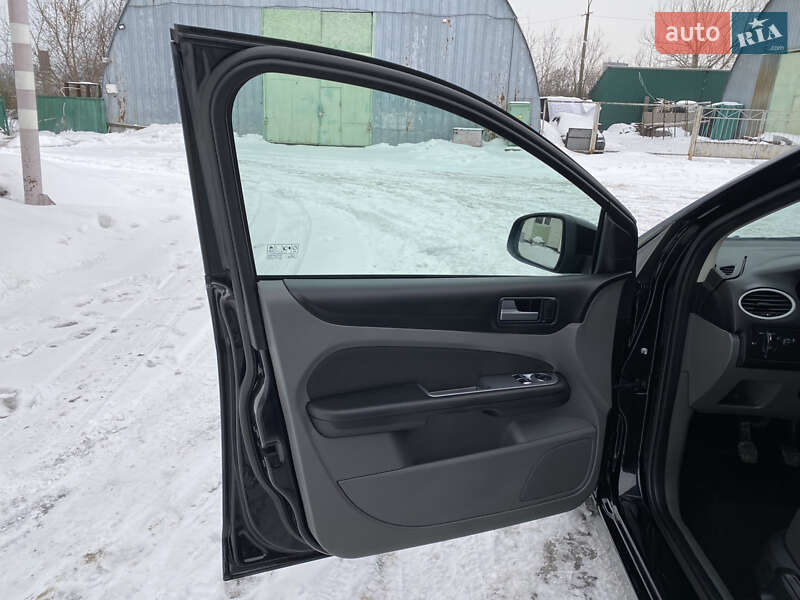 Универсал Ford Focus 2010 в Ровно