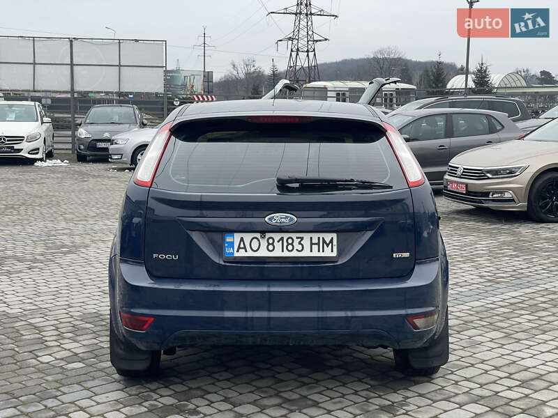 Хэтчбек Ford Focus 2008 в Мукачево