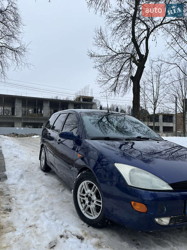Универсал Ford Focus 1999 в Новояворовске