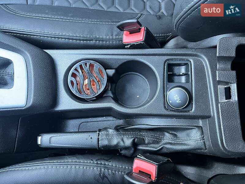 Хэтчбек Ford Focus 2012 в Сумах