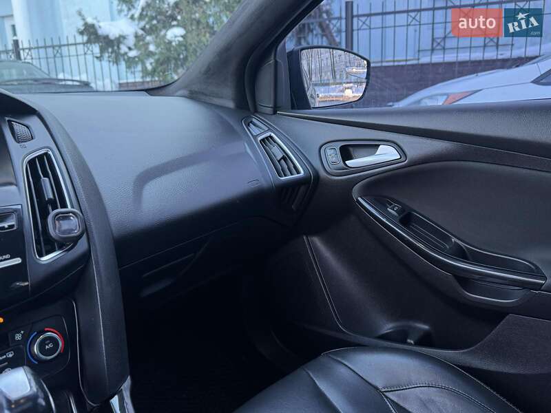 Хэтчбек Ford Focus 2017 в Киеве