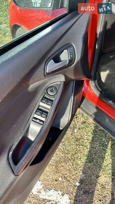 Хетчбек Ford Focus 2017 в Вільнянську фото 8 Хетчбек Ford Focus 2017 в Вільнянську