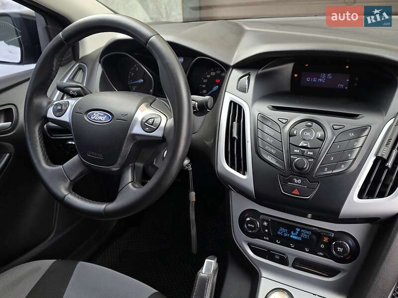 Седан Ford Focus 2011 в Тернополе
