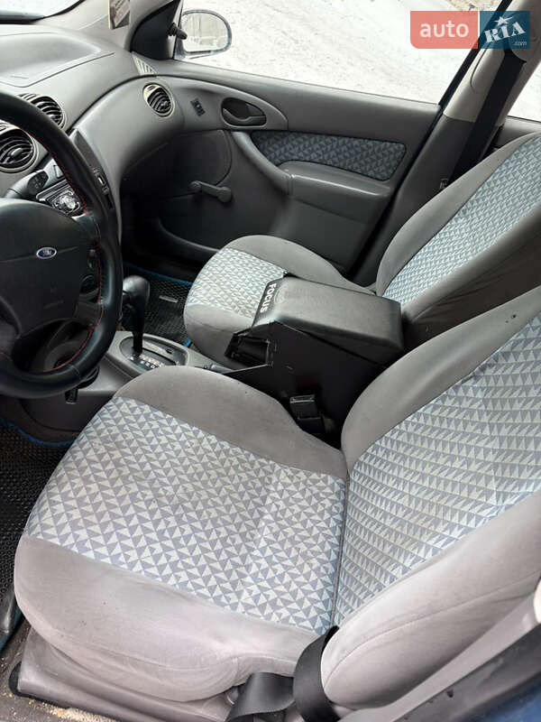 Седан Ford Focus 2001 в Києві