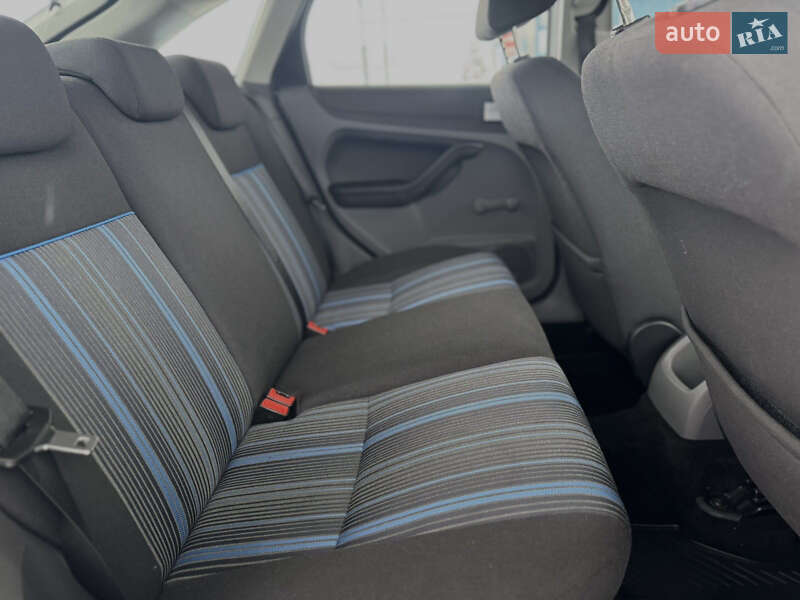 Хэтчбек Ford Focus 2008 в Вознесенске фото 19 Хэтчбек Ford Focus 2008 в Вознесенске
