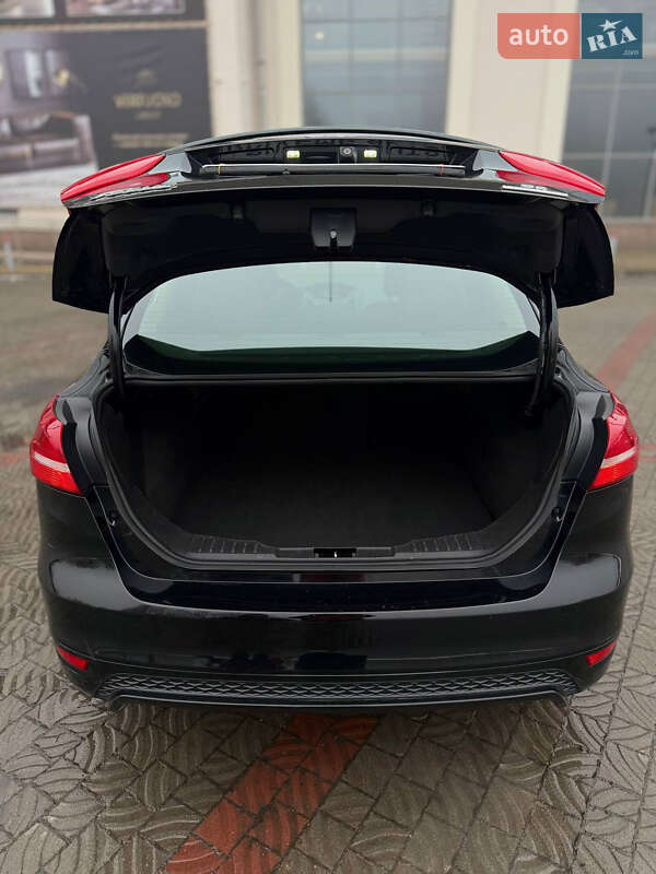 Седан Ford Focus 2015 в Днепре фото 20 Седан Ford Focus 2015 в Днепре