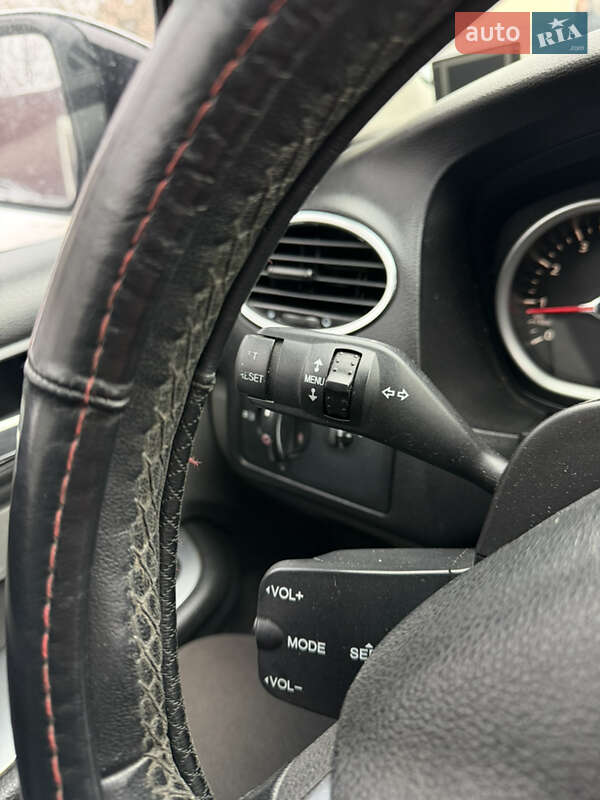 Седан Ford Focus 2010 в Чернігові фото 26 Седан Ford Focus 2010 в Чернігові