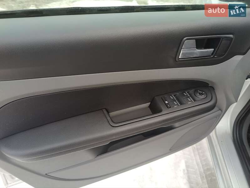 Универсал Ford Focus 2007 в Киеве фото 16 Универсал Ford Focus 2007 в Киеве