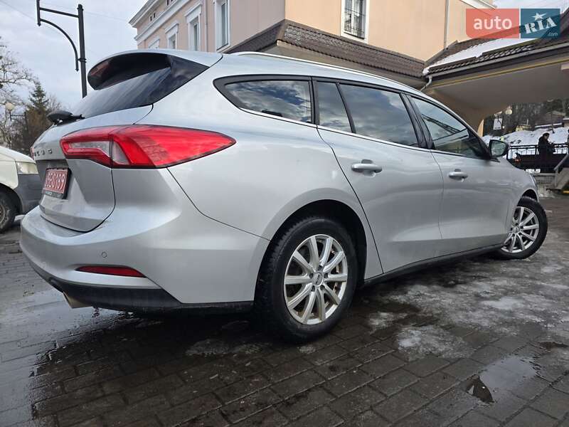 Универсал Ford Focus 2019 в Львове фото 37 Универсал Ford Focus 2019 в Львове