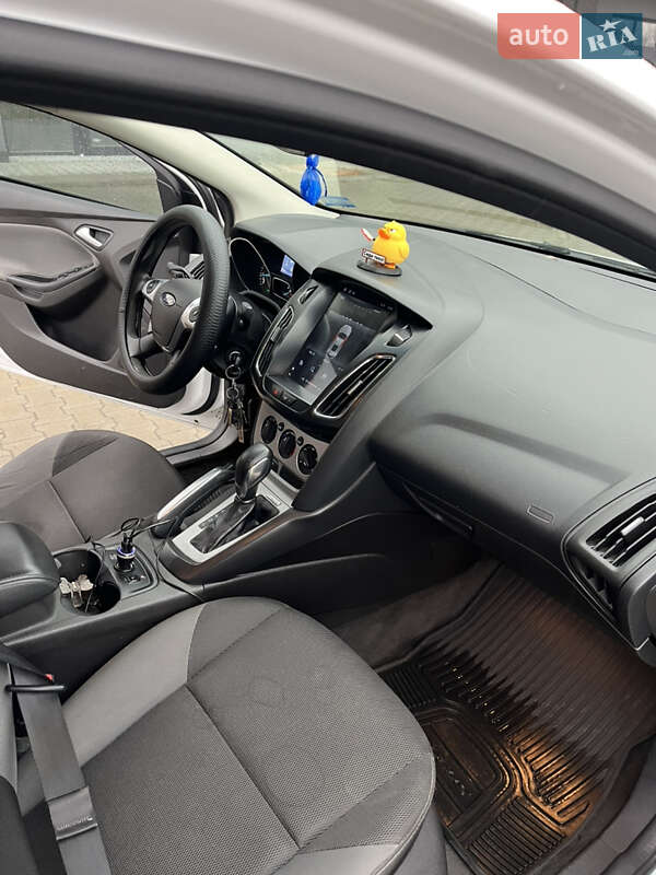 Седан Ford Focus 2013 в Ужгороде фото 10 Седан Ford Focus 2013 в Ужгороде