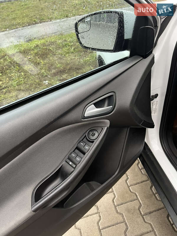 Седан Ford Focus 2013 в Ужгороде фото 18 Седан Ford Focus 2013 в Ужгороде