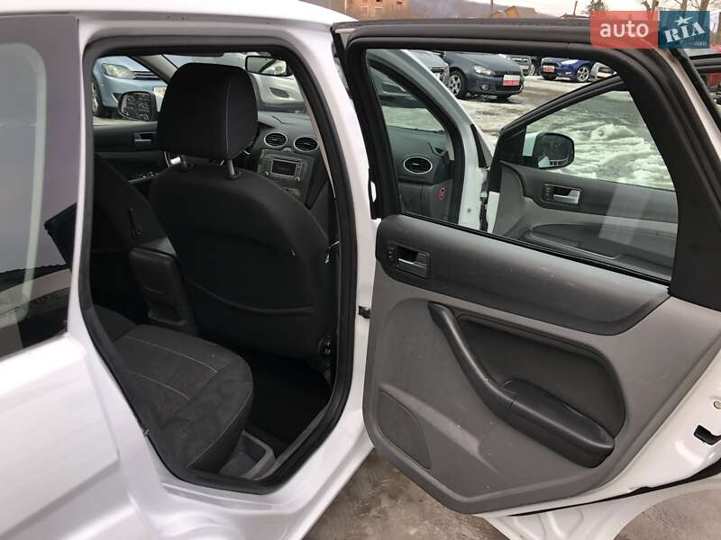 Универсал Ford Focus 2011 в Ивано-Франковске