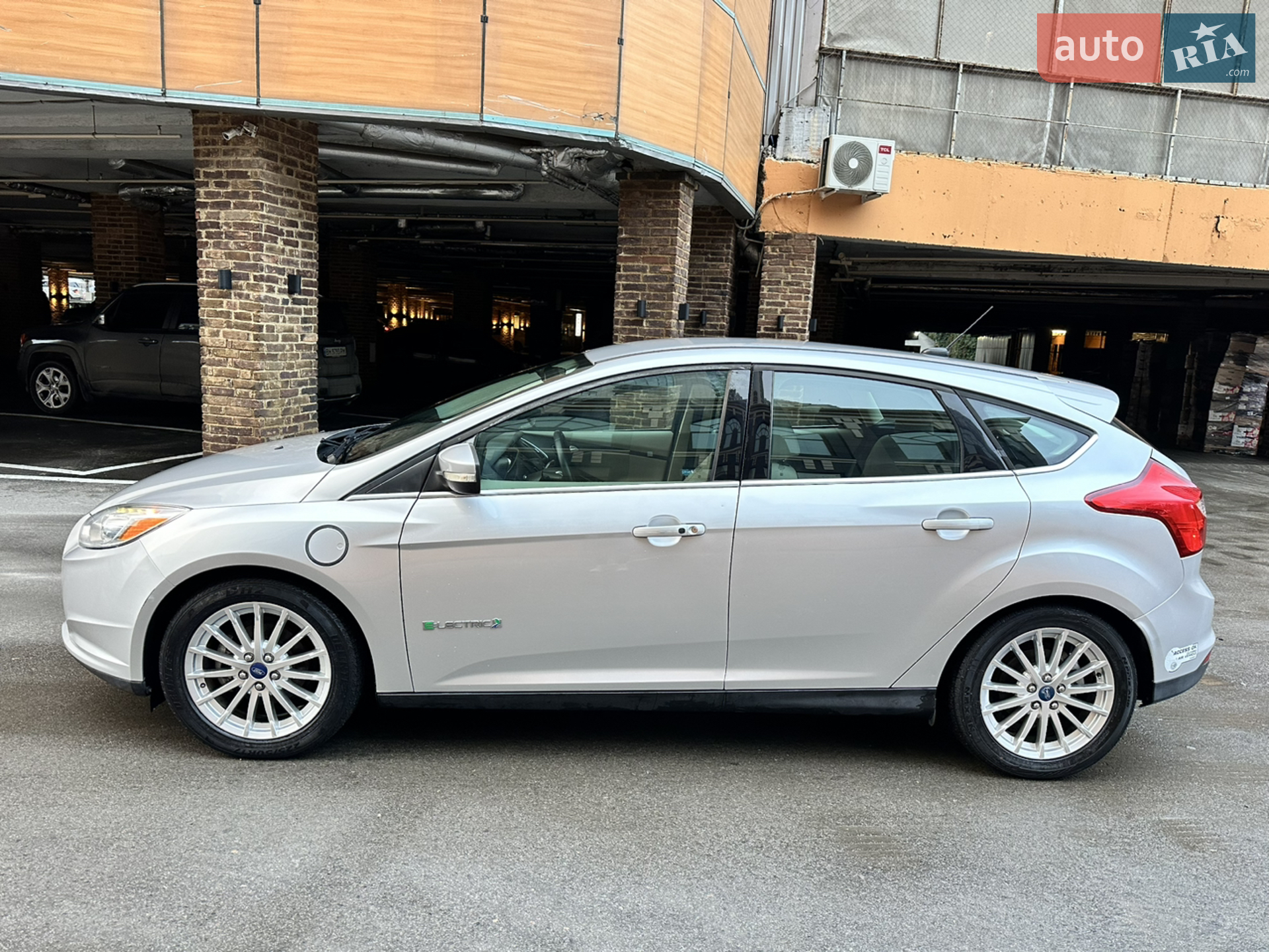 2012 Ford Focus - мініатюра 3