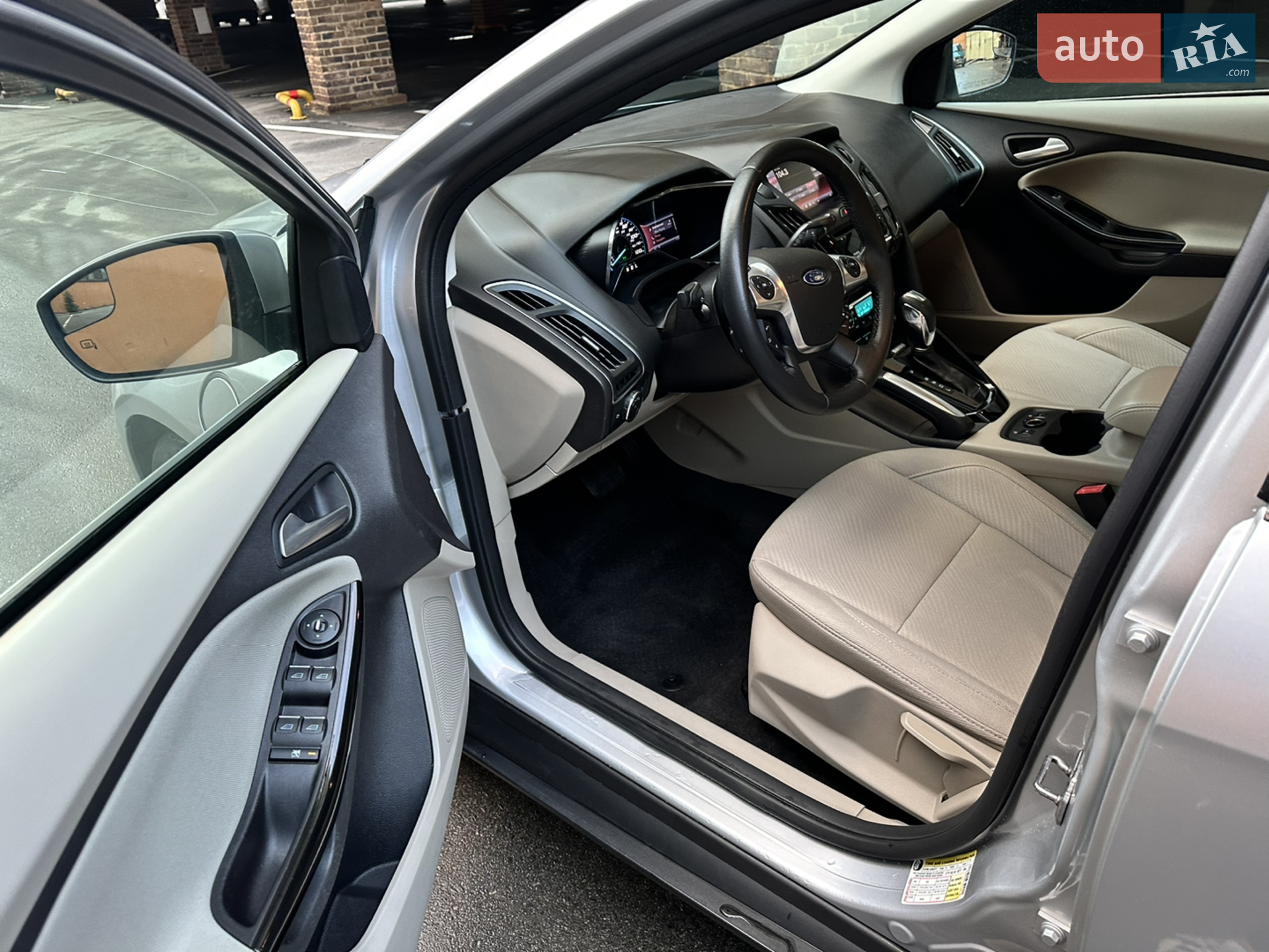 2012 Ford Focus - мініатюра 12