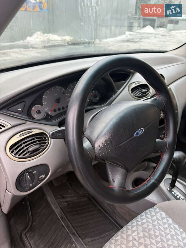 Седан Ford Focus 2001 в Киеве фото 14 Седан Ford Focus 2001 в Киеве