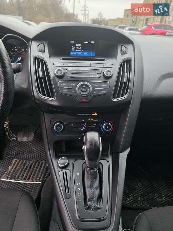 Седан Ford Focus 2017 в Днепре