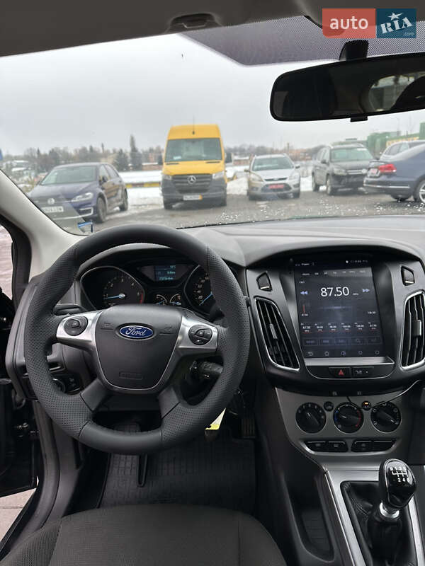 Хетчбек Ford Focus 2011 в Рівному фото 24 Хетчбек Ford Focus 2011 в Рівному