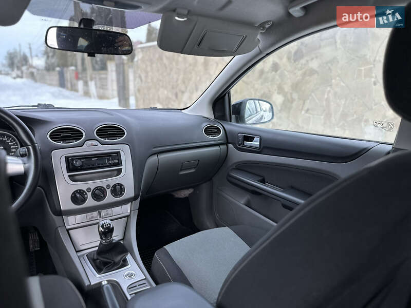 Универсал Ford Focus 2010 в Луцке фото 28 Универсал Ford Focus 2010 в Луцке