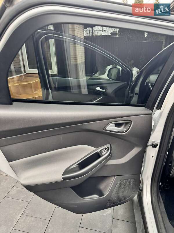 Универсал Ford Focus 2013 в Луцке фото 16 Универсал Ford Focus 2013 в Луцке