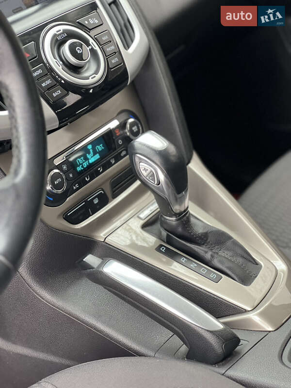 Хетчбек Ford Focus 2012 в Львові фото 12 Хетчбек Ford Focus 2012 в Львові