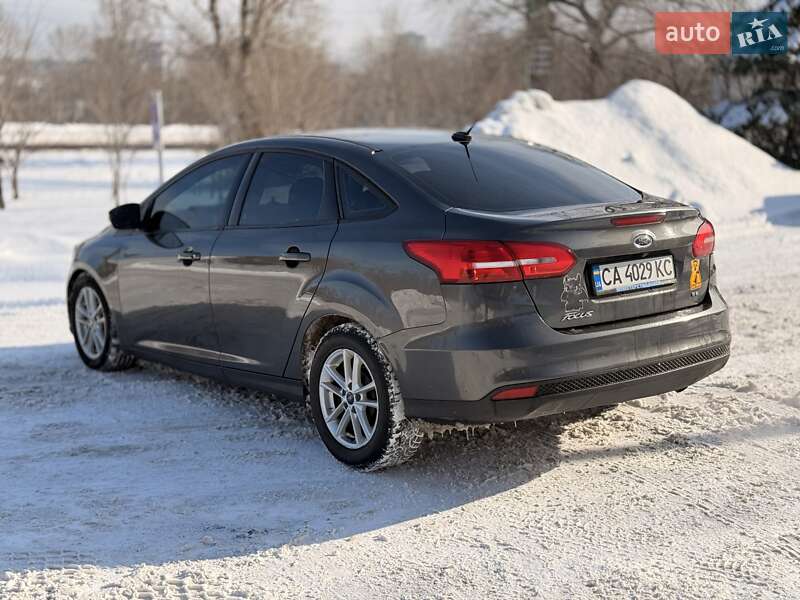 Седан Ford Focus 2017 в Киеве