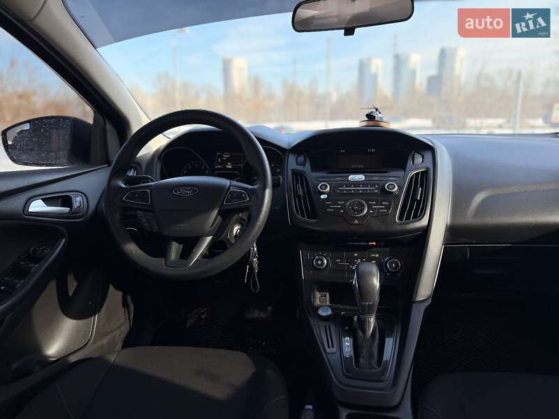 Седан Ford Focus 2017 в Киеве