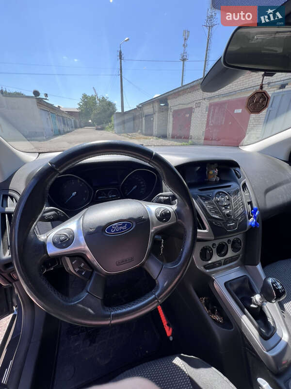 Универсал Ford Focus 2013 в Луцке фото 7 Универсал Ford Focus 2013 в Луцке