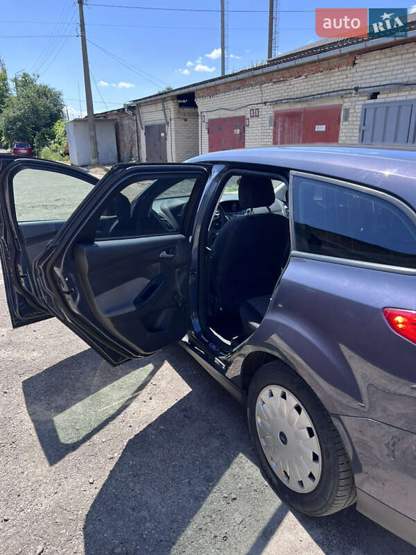 Универсал Ford Focus 2013 в Луцке фото 18 Универсал Ford Focus 2013 в Луцке