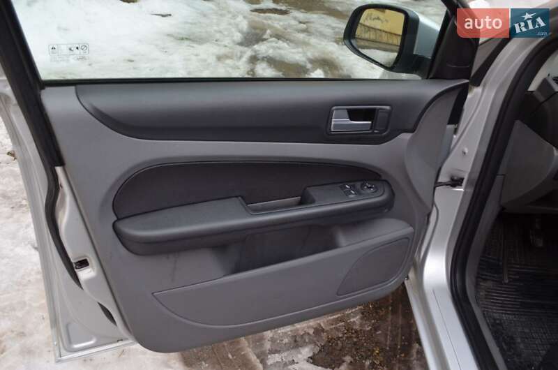 Универсал Ford Focus 2008 в Черновцах