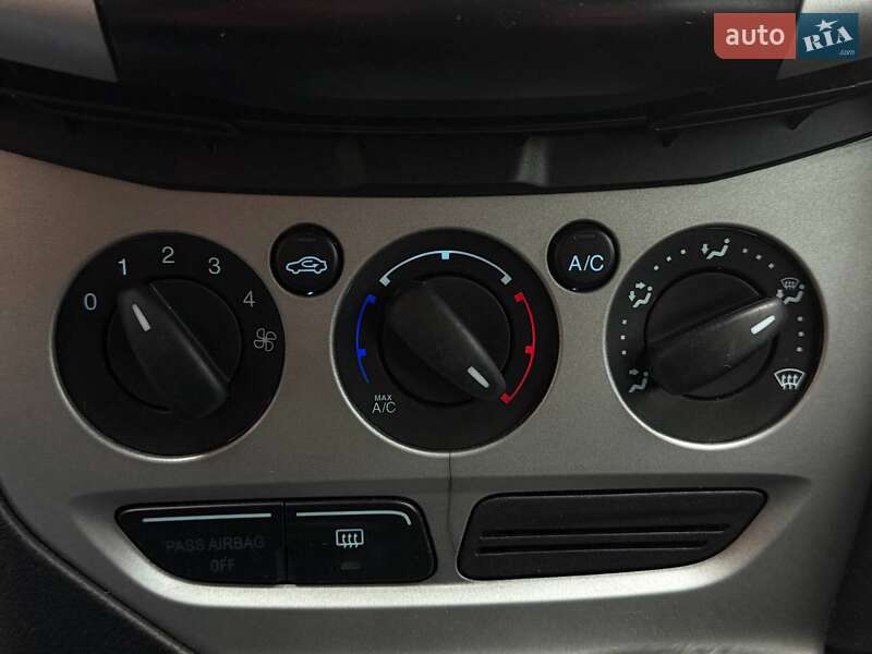 Седан Ford Focus 2012 в Николаеве фото 24 Седан Ford Focus 2012 в Николаеве