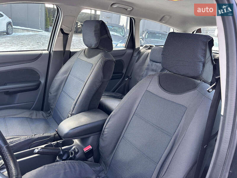 Універсал Ford Focus 2005 в Львові фото 21 Універсал Ford Focus 2005 в Львові