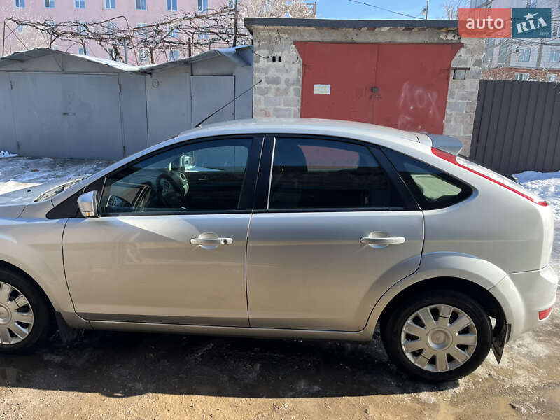 Хэтчбек Ford Focus 2008 в Кривом Роге