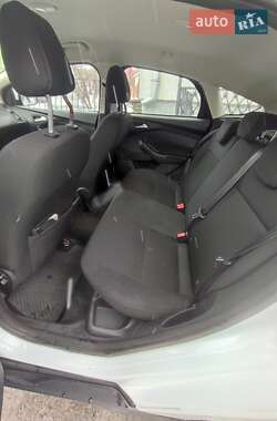 Хетчбек Ford Focus 2016 в Чернівцях