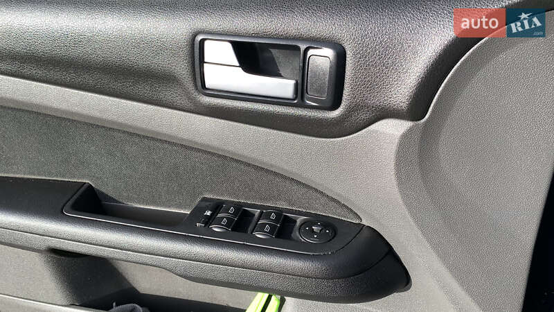 Хэтчбек Ford Focus 2007 в Львове