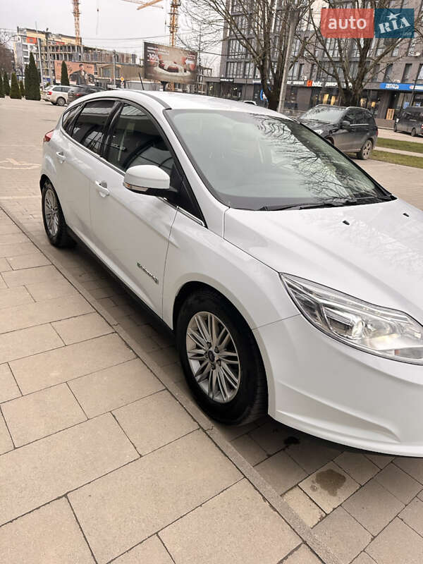 Хетчбек Ford Focus 2018 в Ужгороді