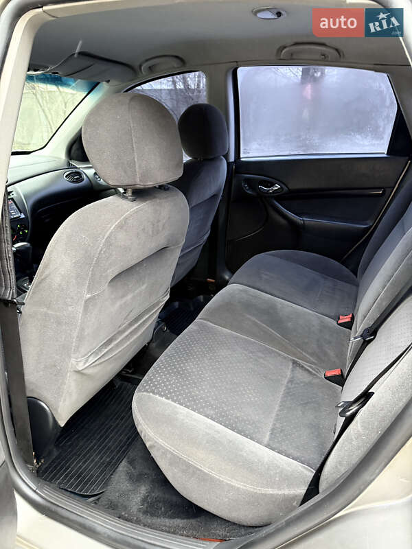 Седан Ford Focus 2003 в Дніпрі
