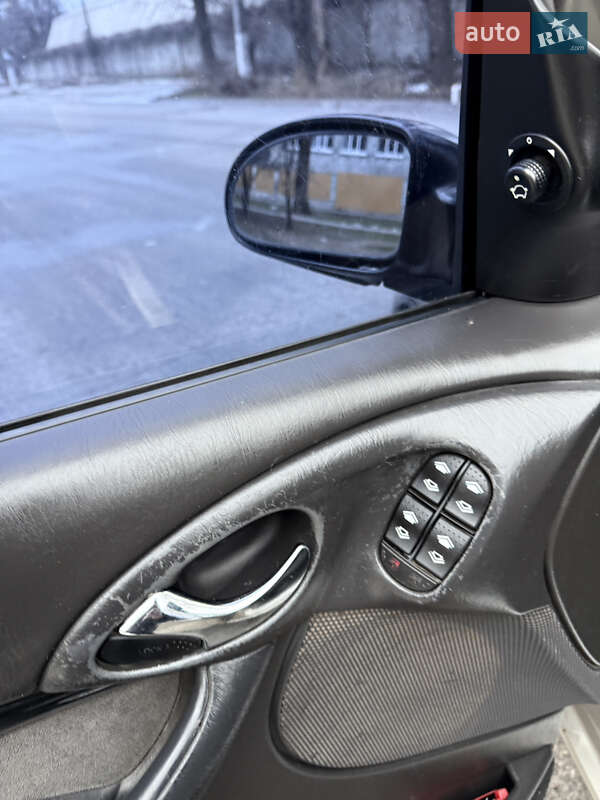 Седан Ford Focus 2003 в Дніпрі