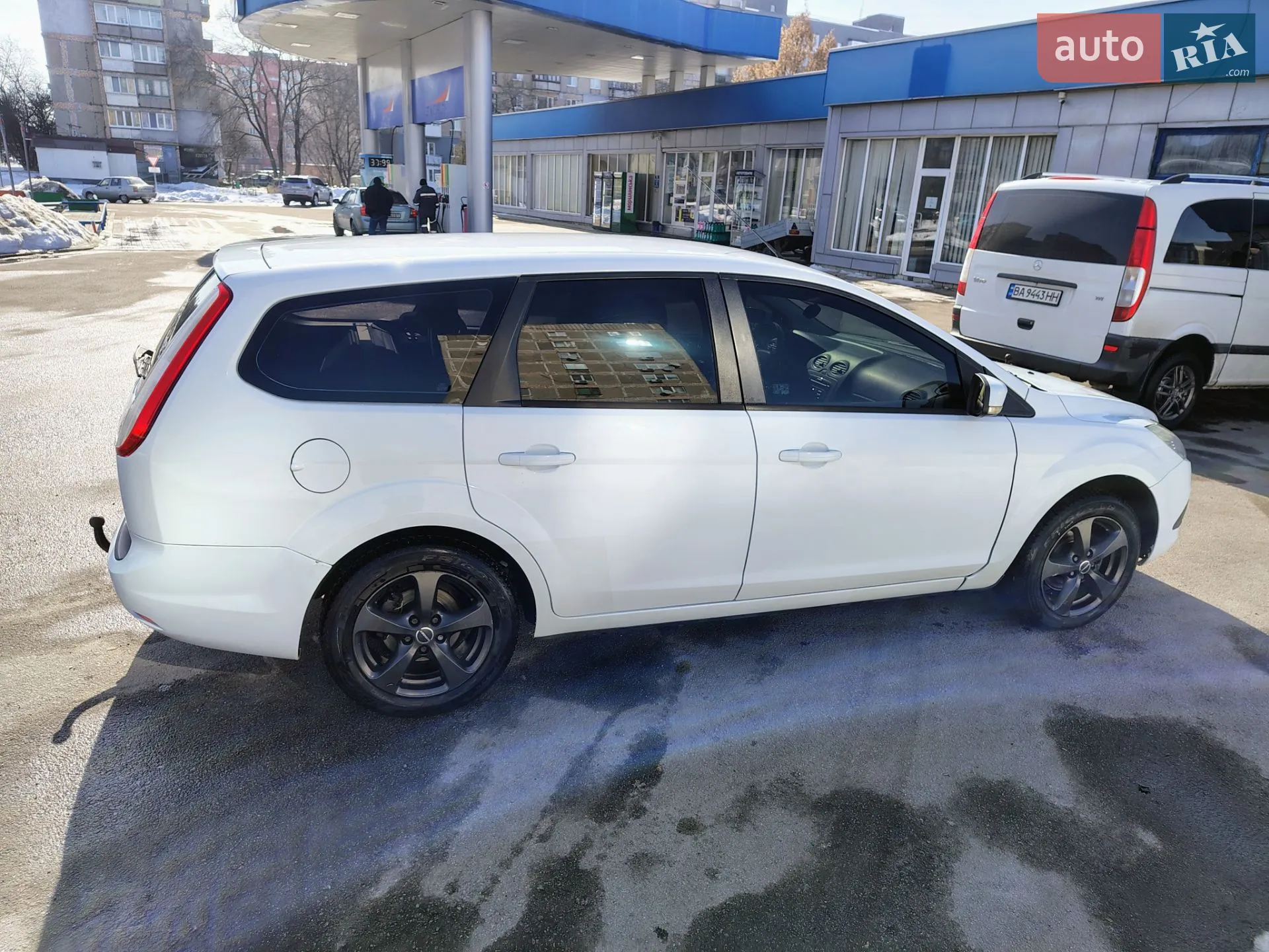2010 Ford Focus - мініатюра 11