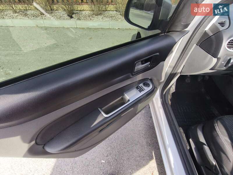 Седан Ford Focus 2010 в Днепре