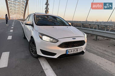 Хэтчбек Ford Focus 2015 в Киеве